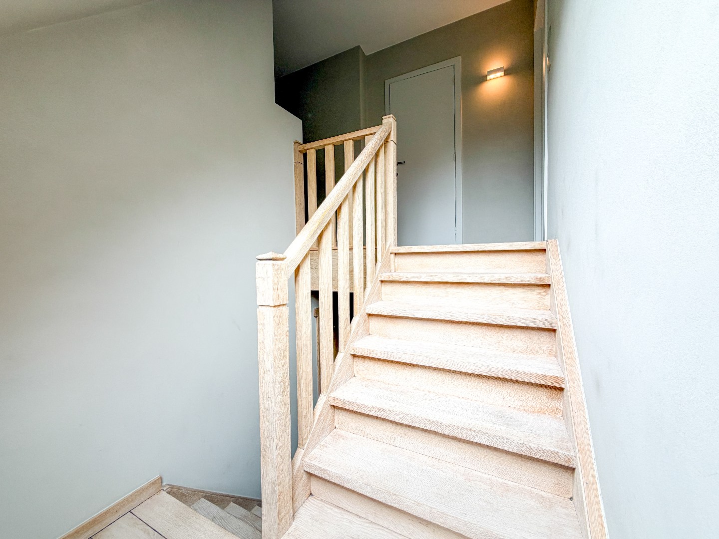 Ruime villa met prachtige tuin en hoogwaardige afwerking, perceel van 1891 m², rustig gelegen te Torhout 