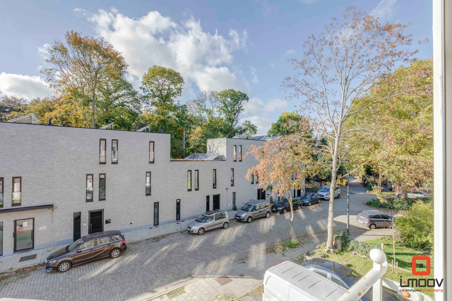 Karaktervol appartement te koop in Sint-Amandsberg. 