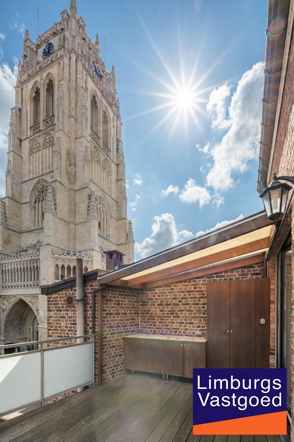 Handelshuis op commerciële topligging aan de Grote Markt 