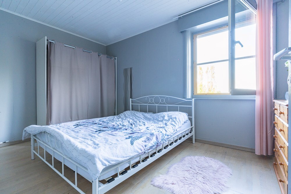 Maison saine avec jardin et garage 