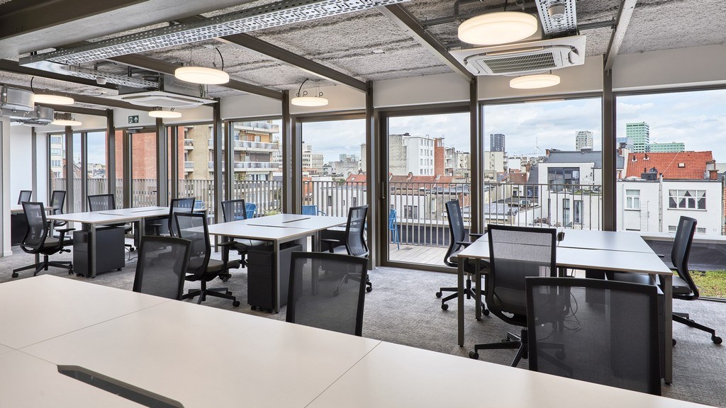 Instapklare kantoorplateaus te huur in Clockwise Antwerpen