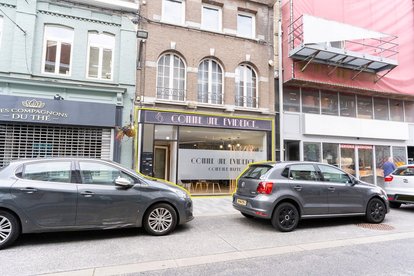Surface commerciale en plein centre-ville, dans une rue passante ! 