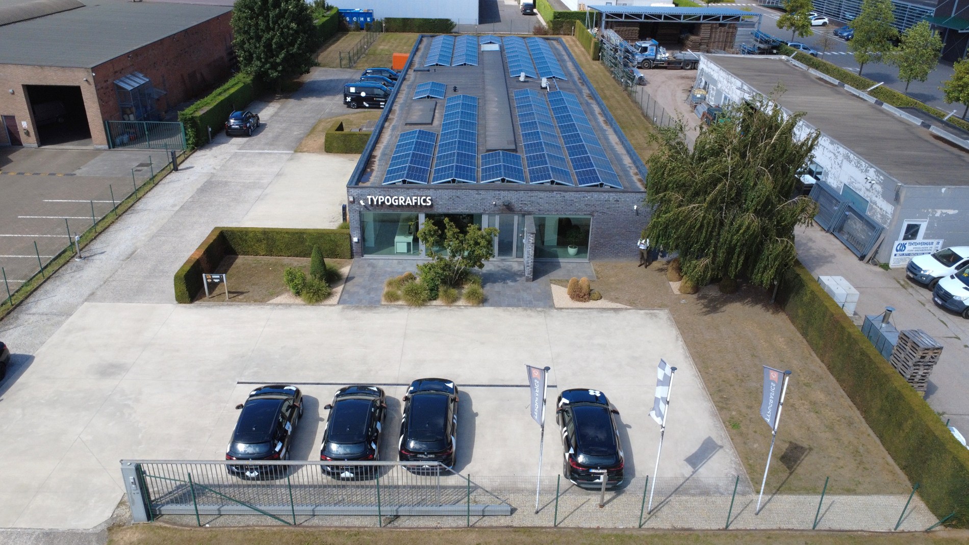 Bedrijfspand te koop in industriezone Zwaarveld te Hamme