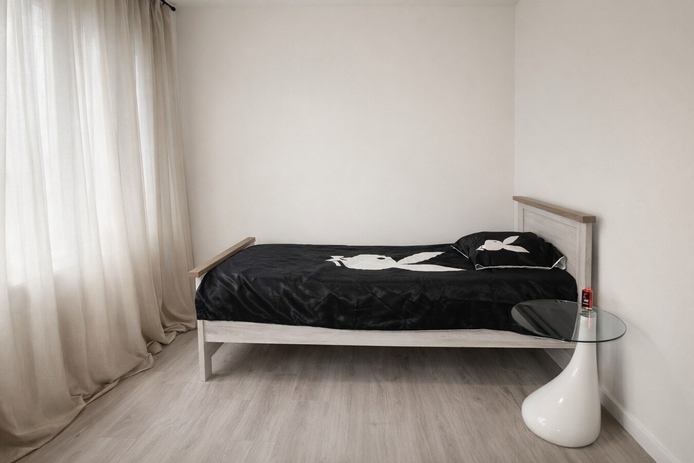 Te koop: Charmante halfopen gezinswoning met 4 slaapkamers en zuidgerichte tuin in hartje Sint-Niklaas! 