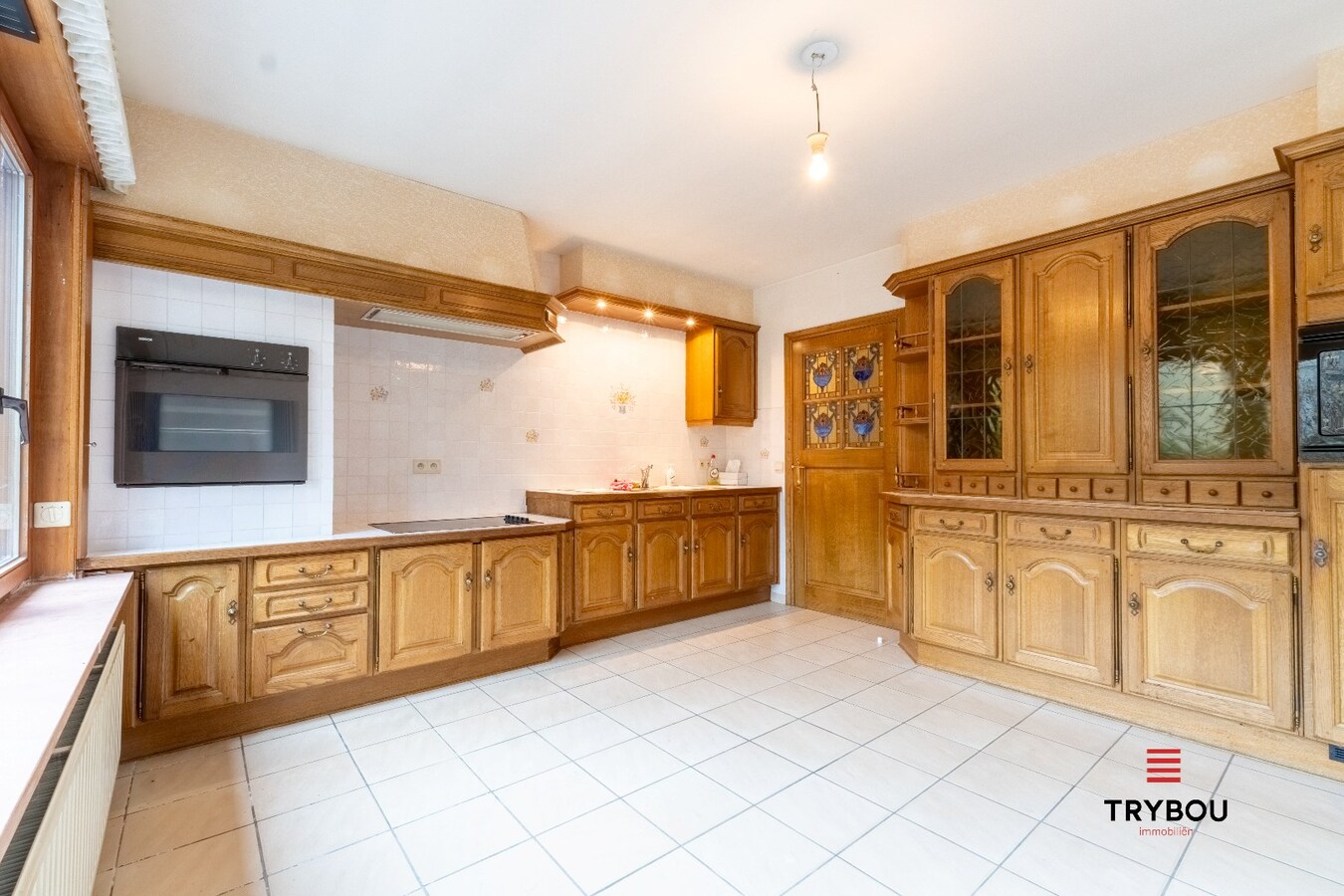 Wonen met een vakantiegevoel – unieke villa op de top van de Rodeberg 