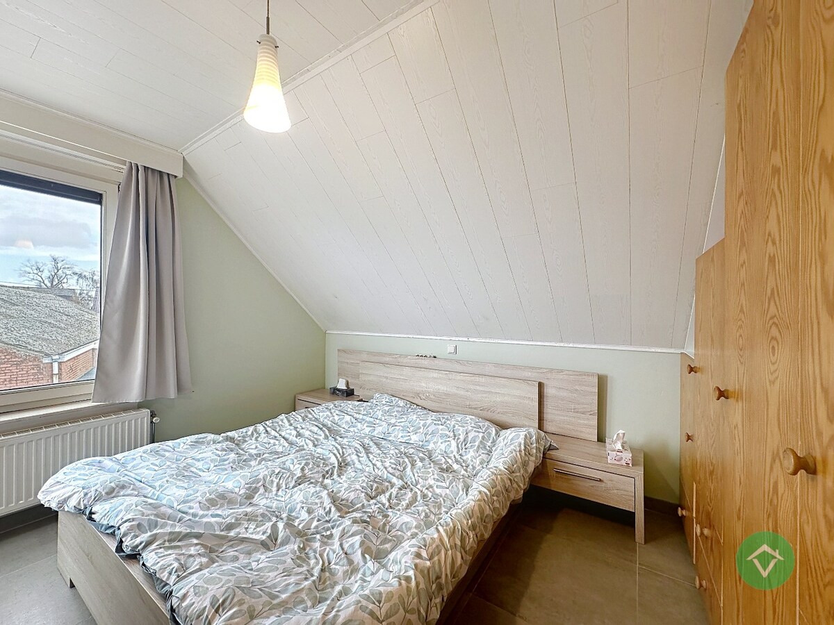 Statige gezinswoning met zonnige tuin, drie slaapkamers en topligging in Leke 