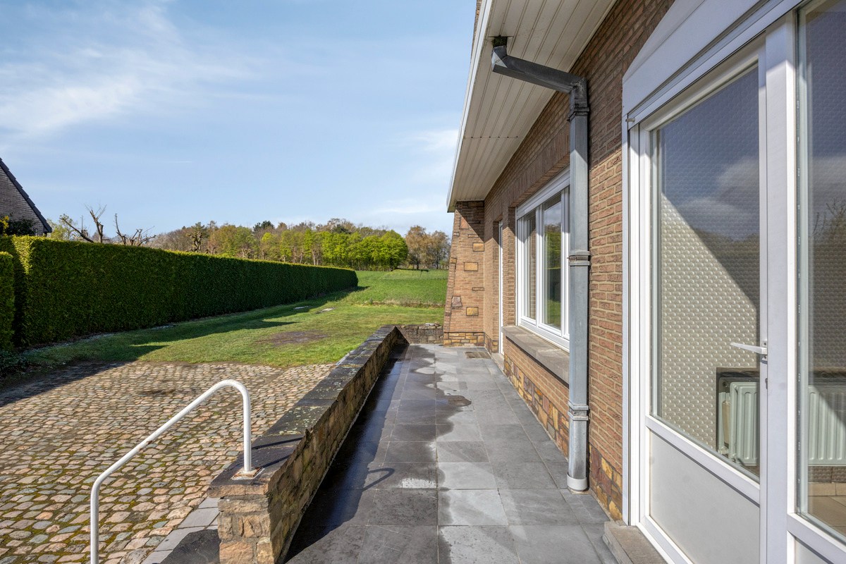 Open bebouwing met 4 slaapkamers tuin met prachtig zicht over de velden en garage in Haasrode op een perceel van 2986m² – EPC 431 kWh/m² - bewoonbare opp. 204 m² 