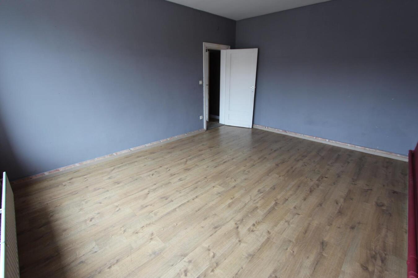 Handelseigendom met woonst en loods te Koekelare 