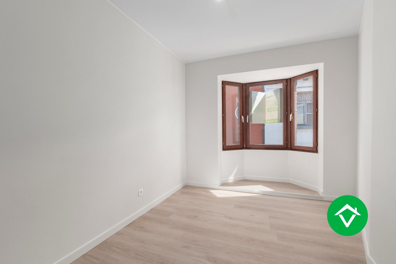 Instapklare rijwoning in hartje Gistel – gerenoveerd in 2025 