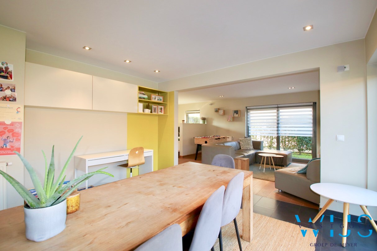 Mooie tijdloze en centraal gelegen open bebouwing 