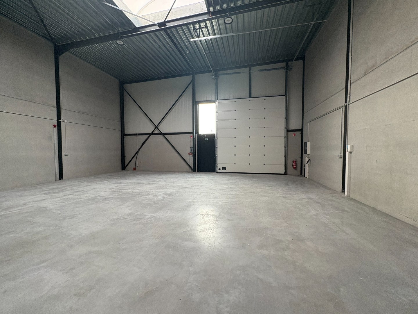 Nieuwbouw KMO-unit te huur van ca. 180 m² in project Saturnus 