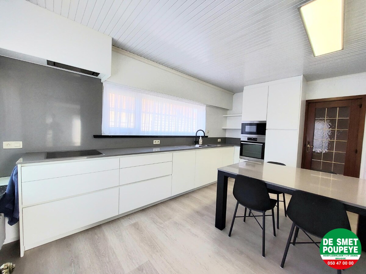 Ruime alleenstaande villa 