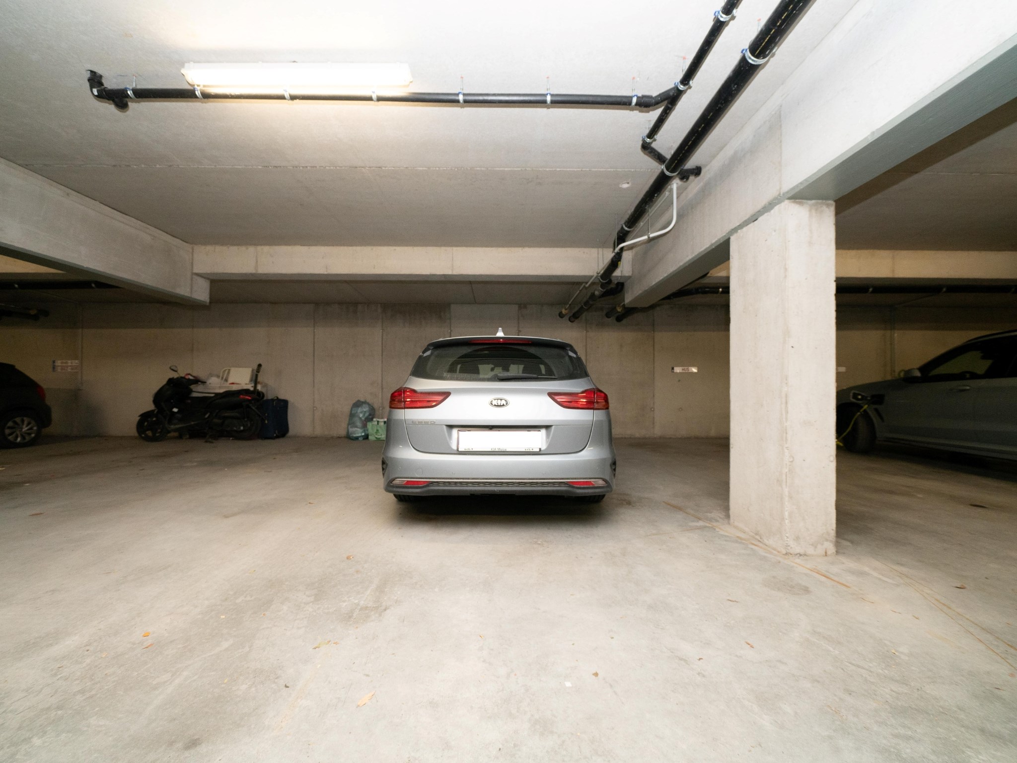 Nieuwbouwappartement met 3 terrassen, staanplaats en kelder 