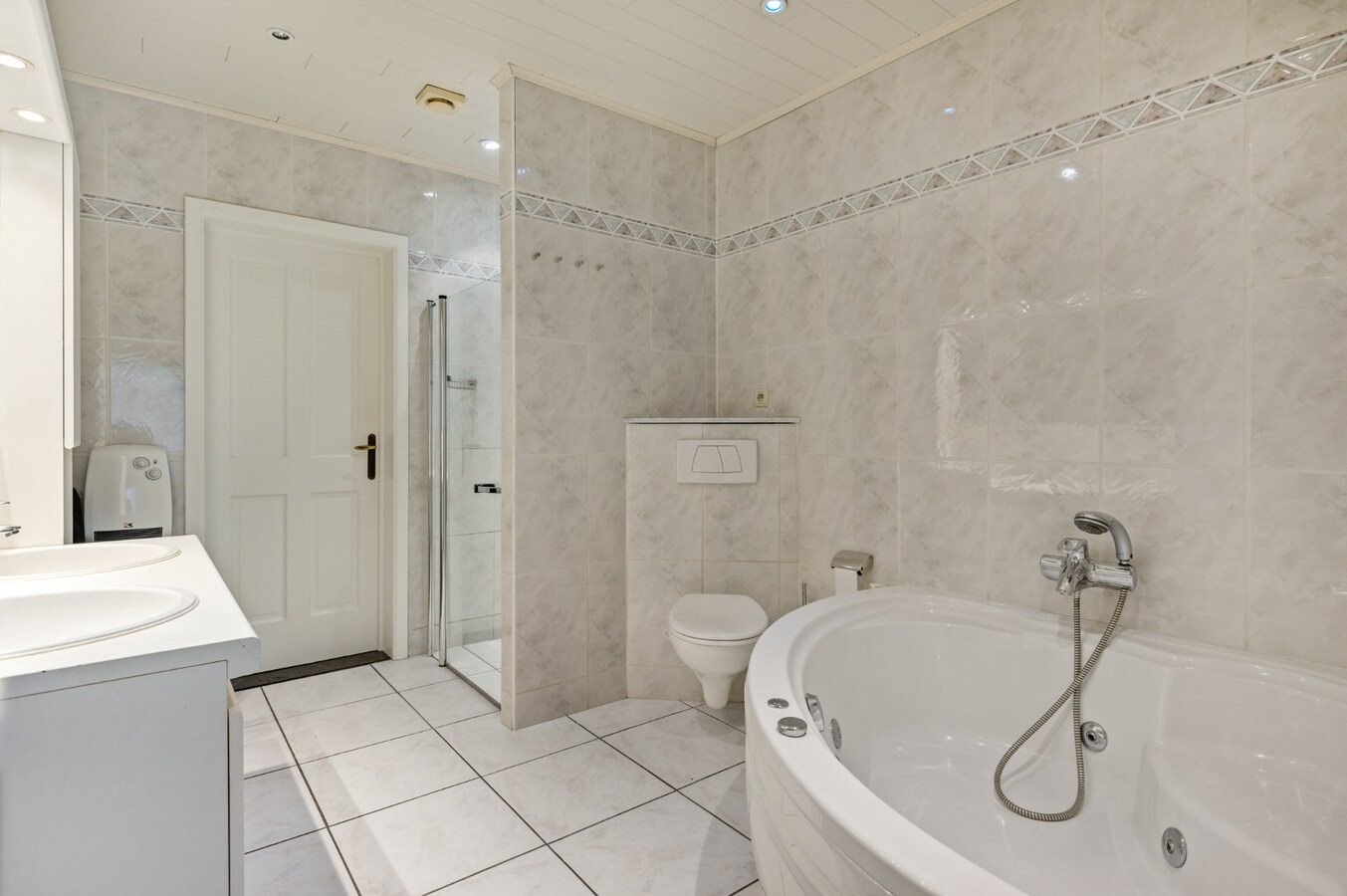 Charmante vrijstaande woning te Putte-Kapellen! 