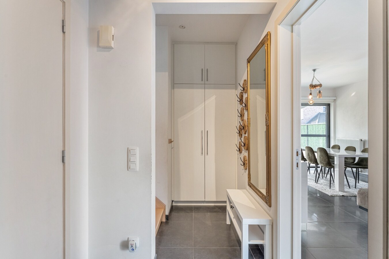 Duurzame gezinswoning met hedendaags energiecomfort, 3 slpk, ruim terras, tuin en achterliggende garage,. 