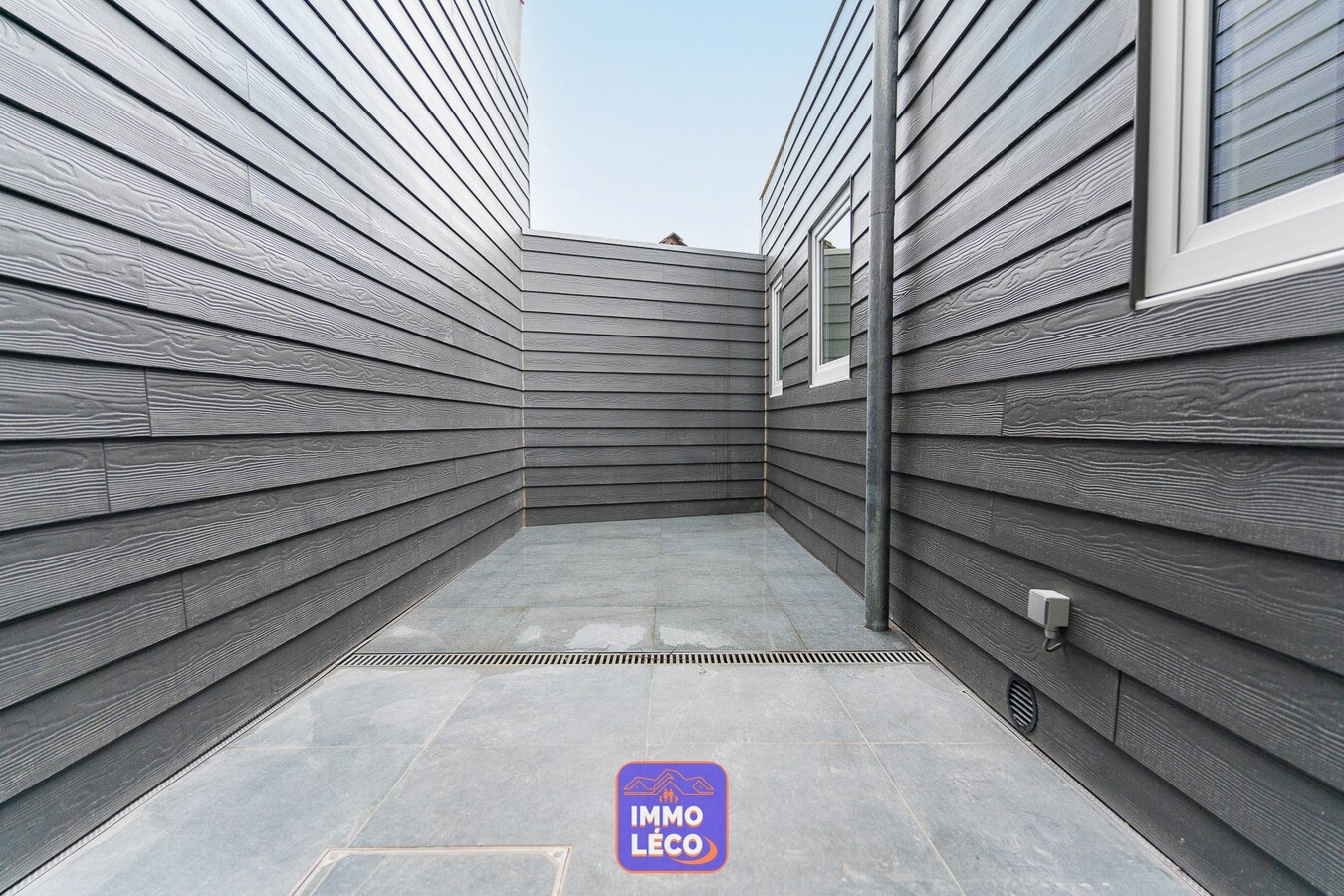 Maison rénovée en 2024 avec cour et garage, COUP DE COEUR 