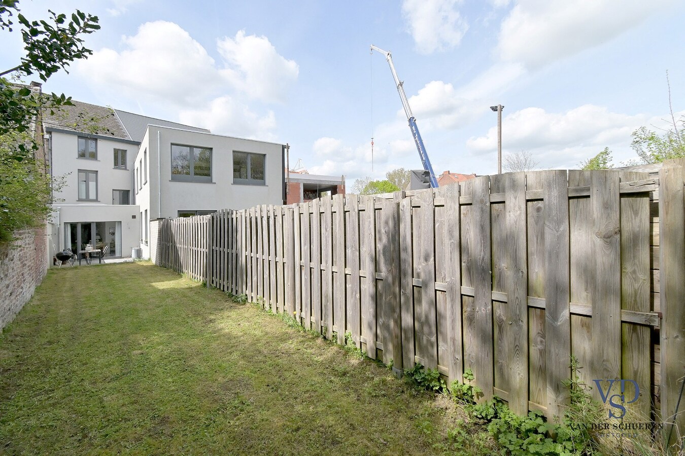 Comfortabele woning met tuin op topligging in Gavere. 