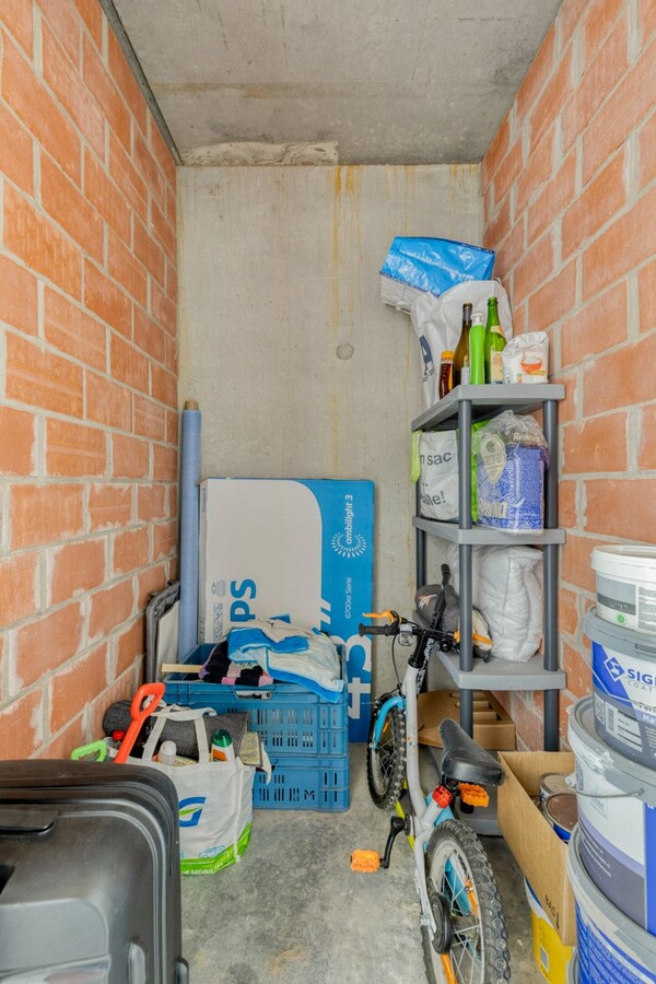 Appartement à la déco moderne situé au 5e étage, rue Ankerweg, à La Panne : un point de départ idéal pour profiter pleinement de la vie au bord de la mer. 