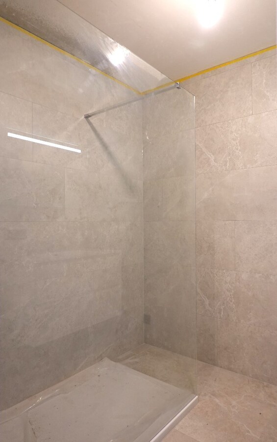 Prachtig appartement van 108,43 m² met autostaanplaats op uitstekende ligging in hartje Jabbeke 