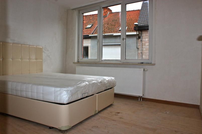 Pas gerenoveerde rijwoning nabij centrum Ledeberg 