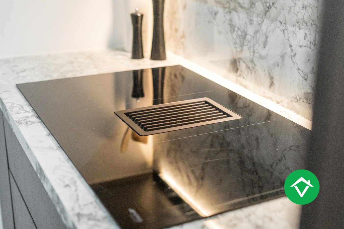 Hoog gerenoveerde woning met tuin en 4 slaapkamers te Roeselare 