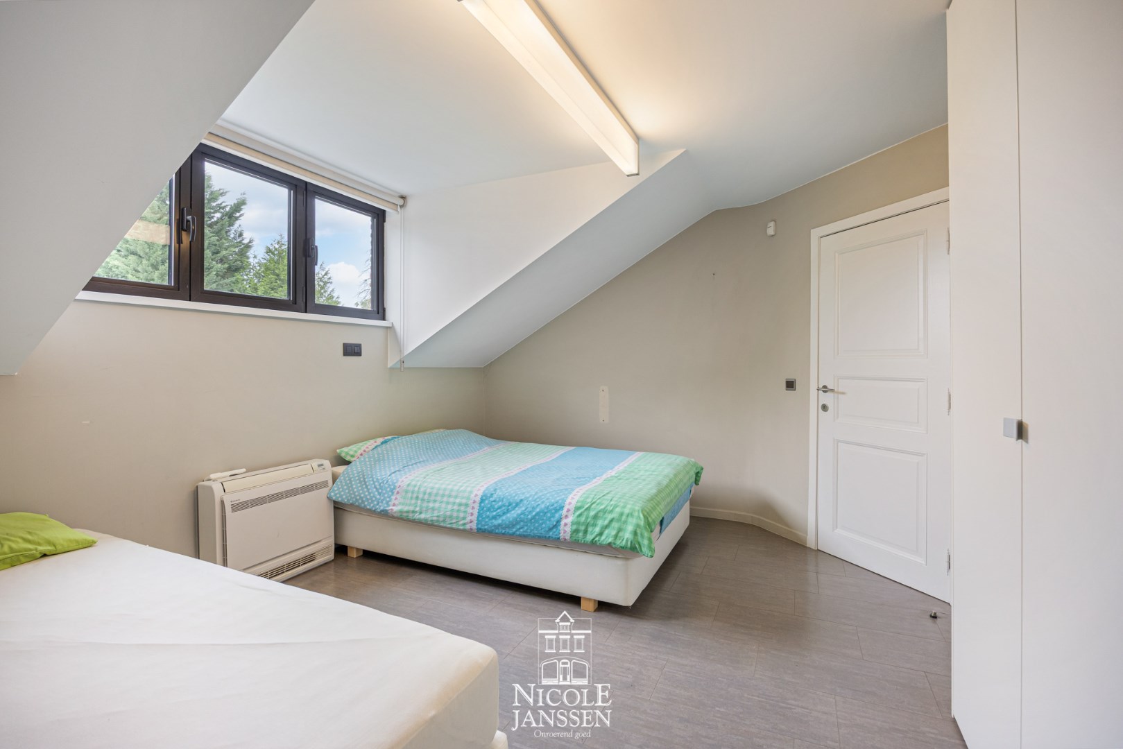 Drie ruime slaapkamers 