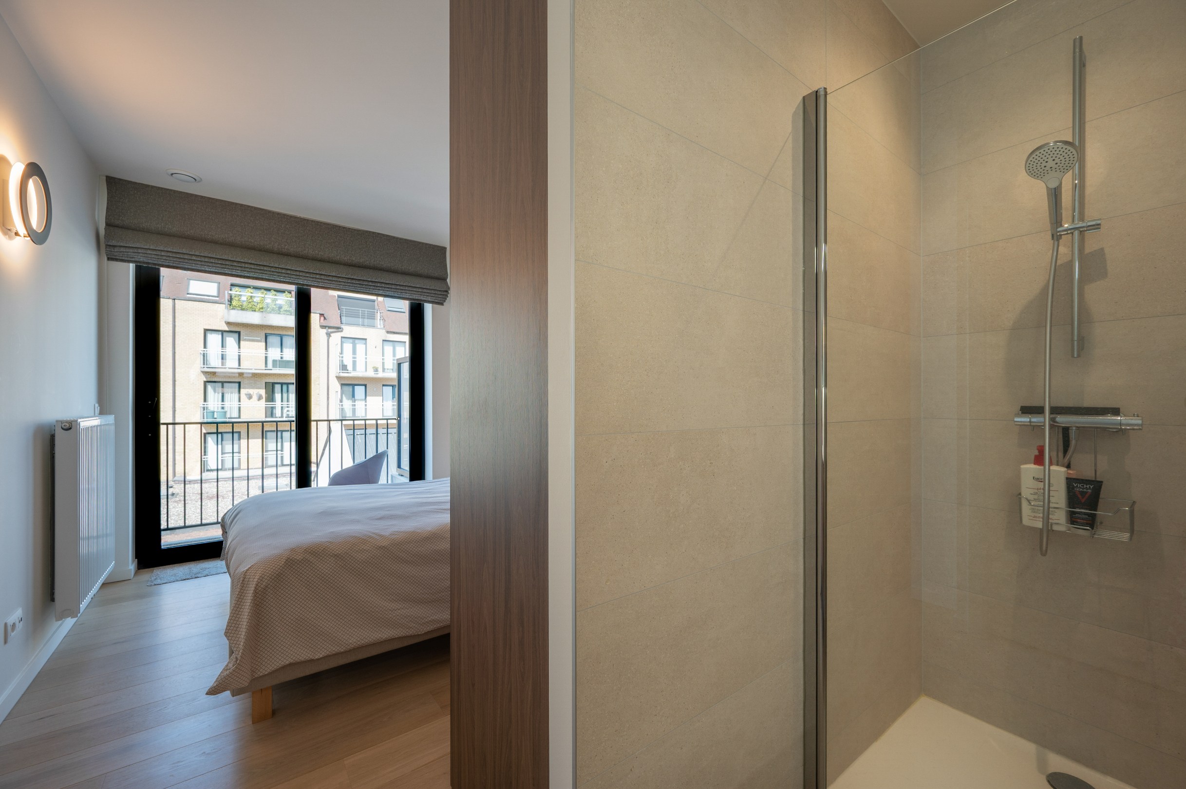 Appartement spacieux et récent (2021) situé sur l'avenue Paul Parmentier à Knokke. 