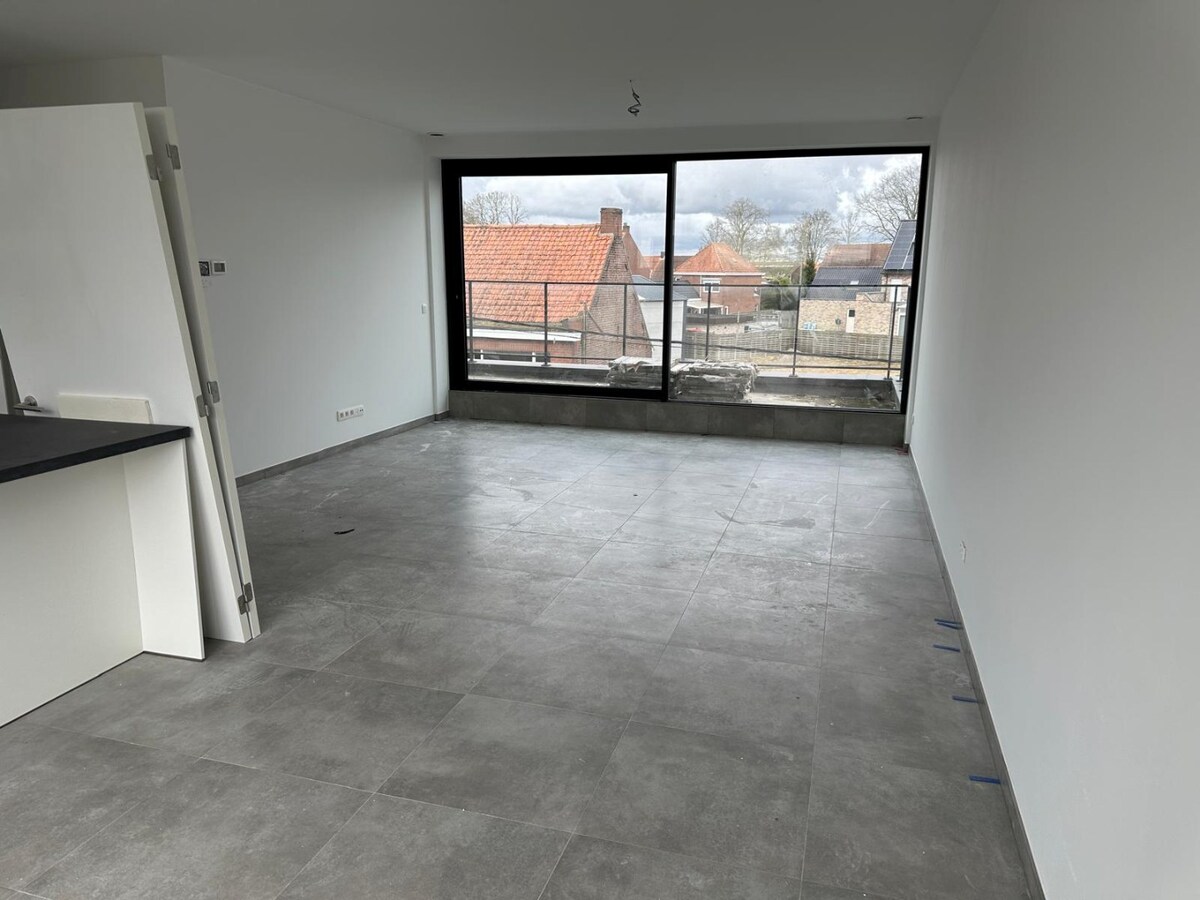 Appartement te huur op 2de verdiep met 2 slaapkamers 
