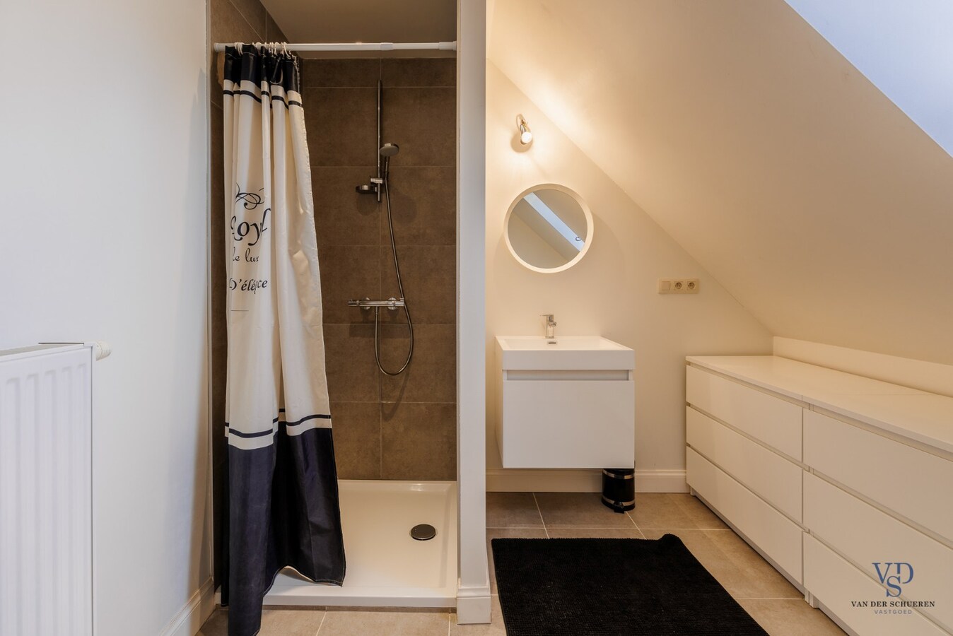 Hedendaagse villa in landelijke stijl 