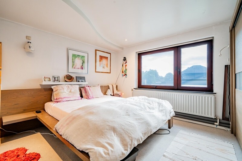 Aangenaam gezellig huis met met veel leefruimte 