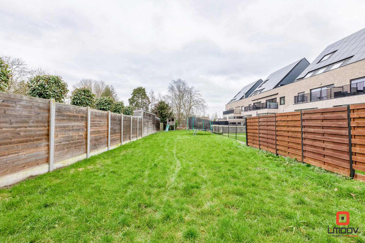 Recent gerenoveerde woning met garage en tuin 