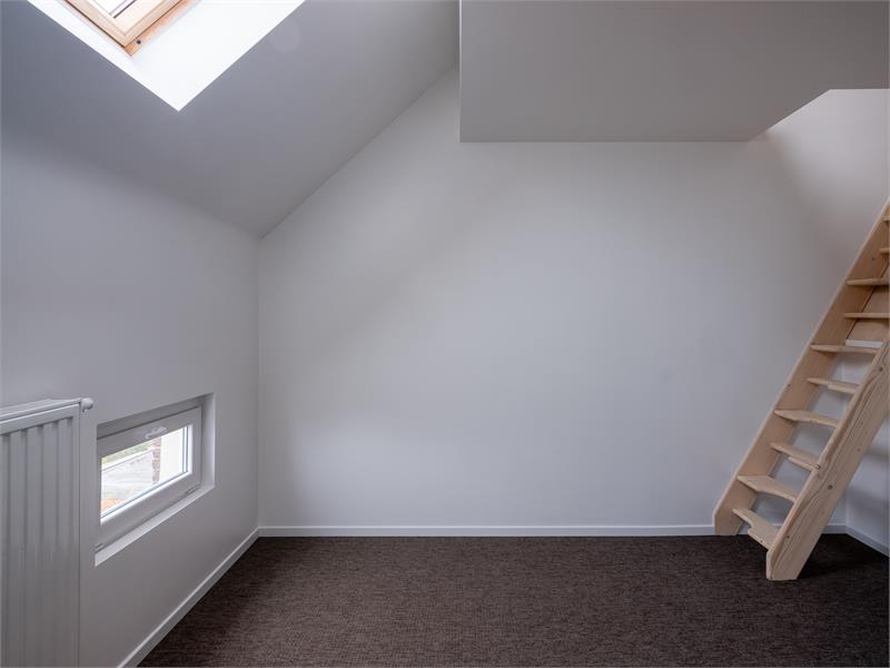 Totaal gerenoveerde rijwoning te Sint-Amandsberg 