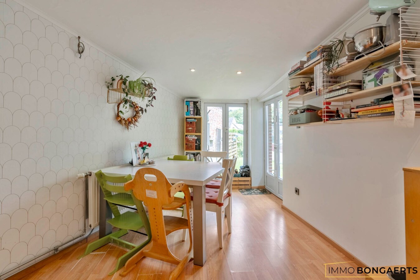 Karaktervolle woning met 4 slaapkamers, tuin en garage. 