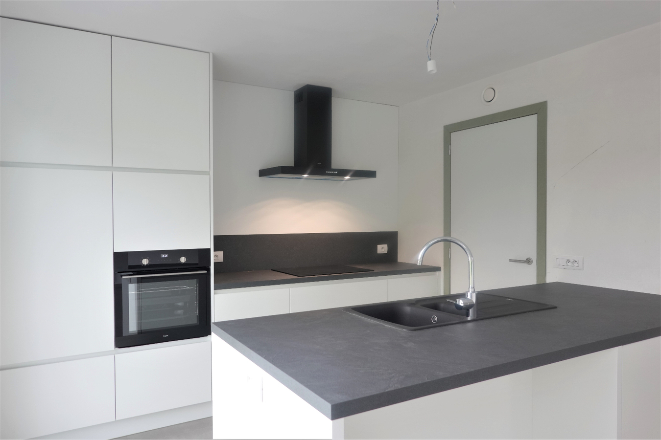 Prachtige halfopen nieuwbouw 