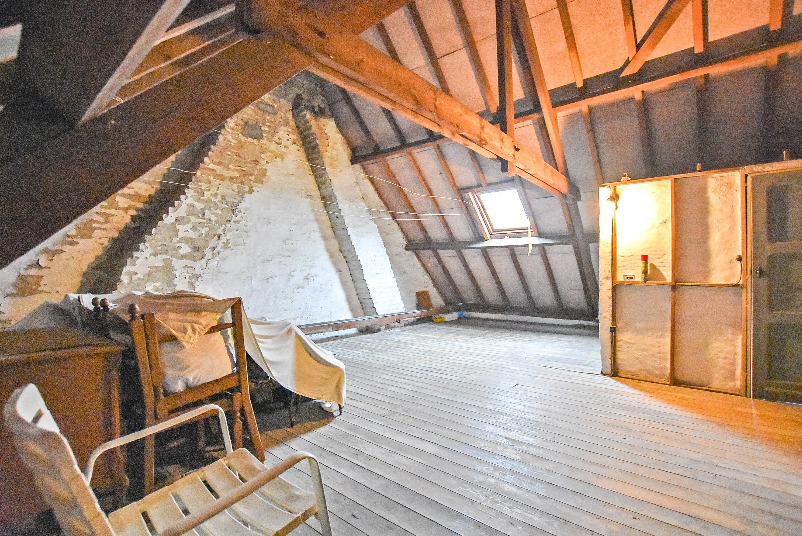 Ruime gezinswoning met zuidgerichte tuin op 477m². 