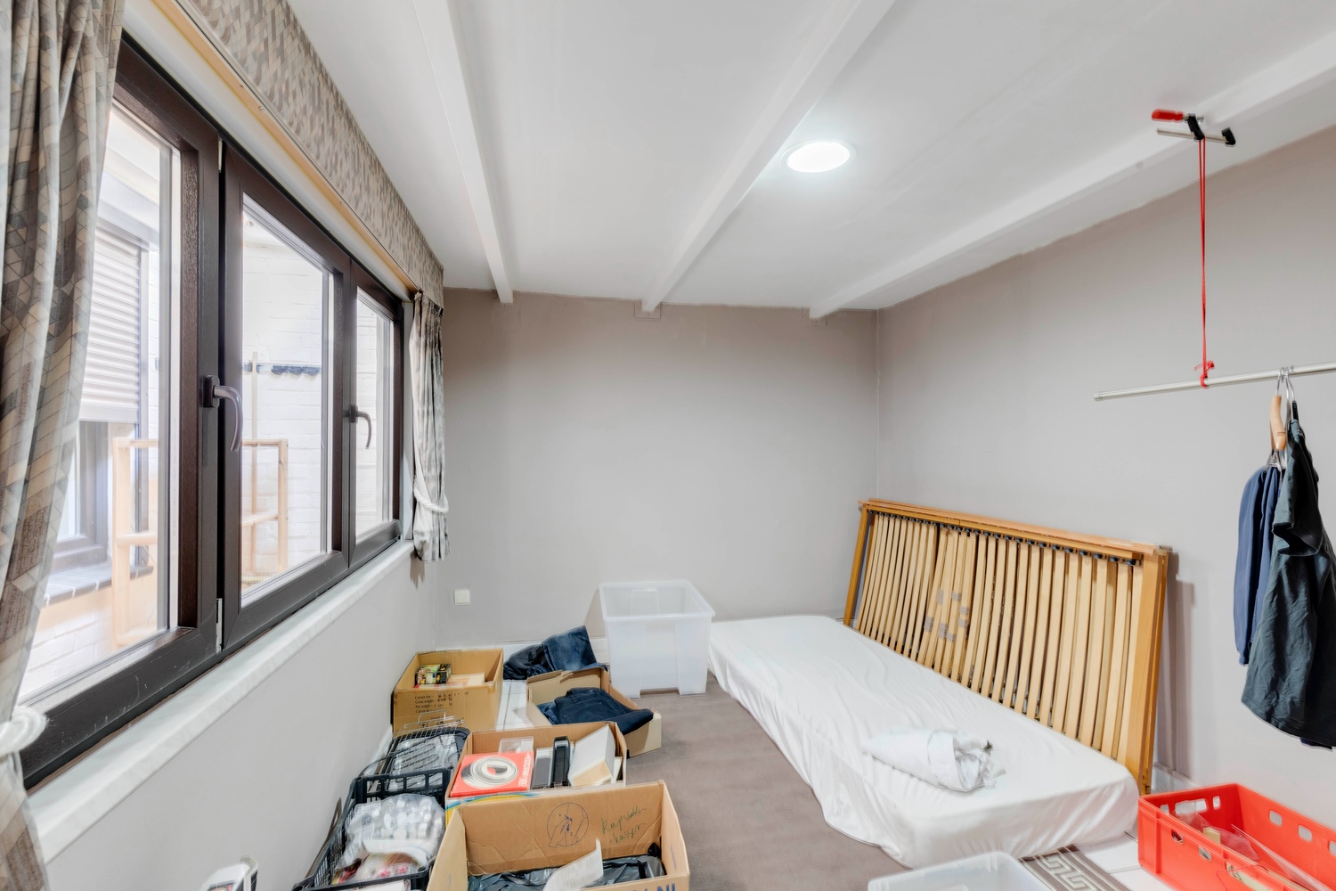 Woning bestaand uit 3 entiteiten: 2 app en 1 studio 