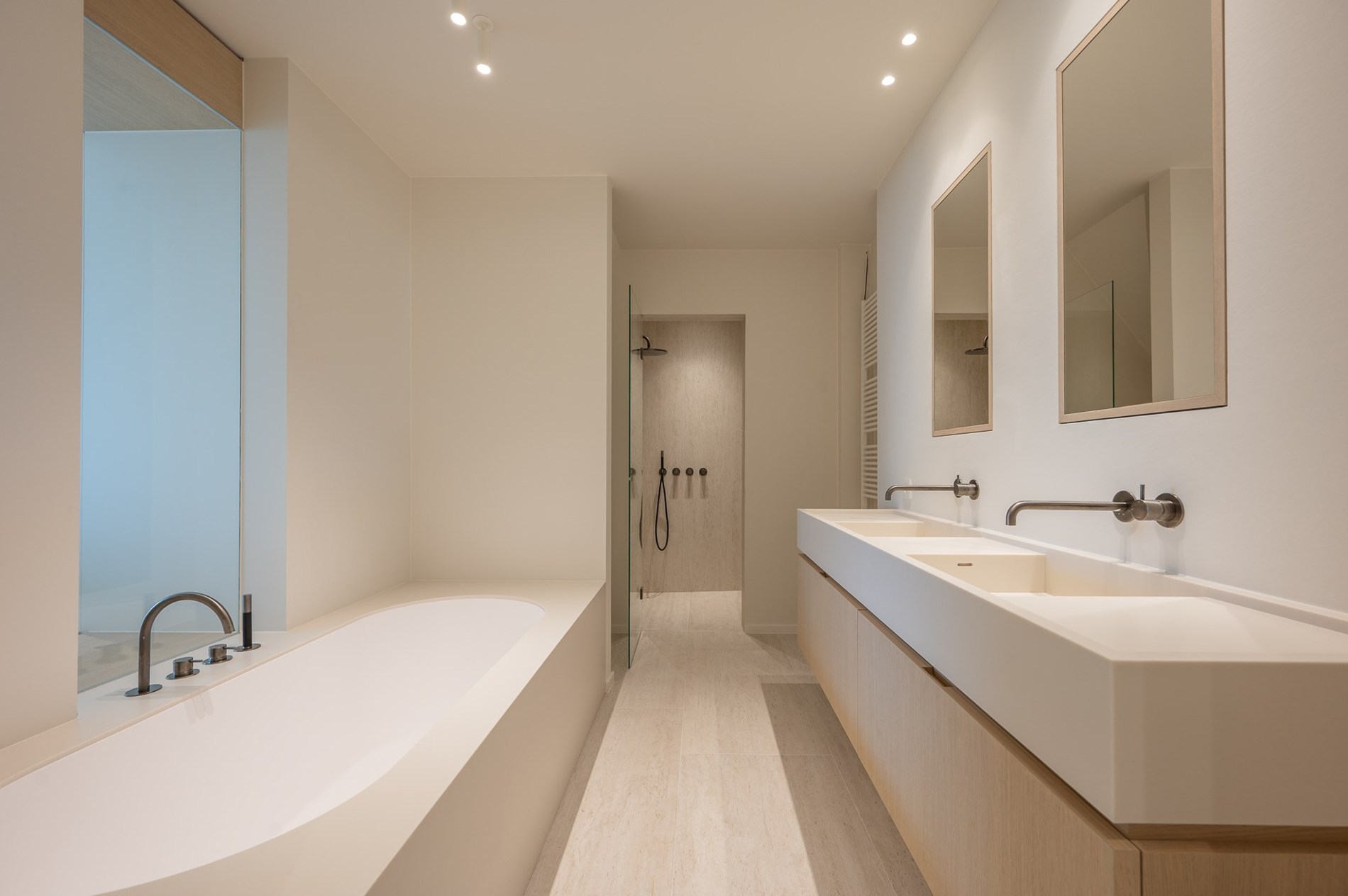 Luxueuze volledig afgewerkte nieuwbouwvilla gelegen aan de rand van het Zoute. 