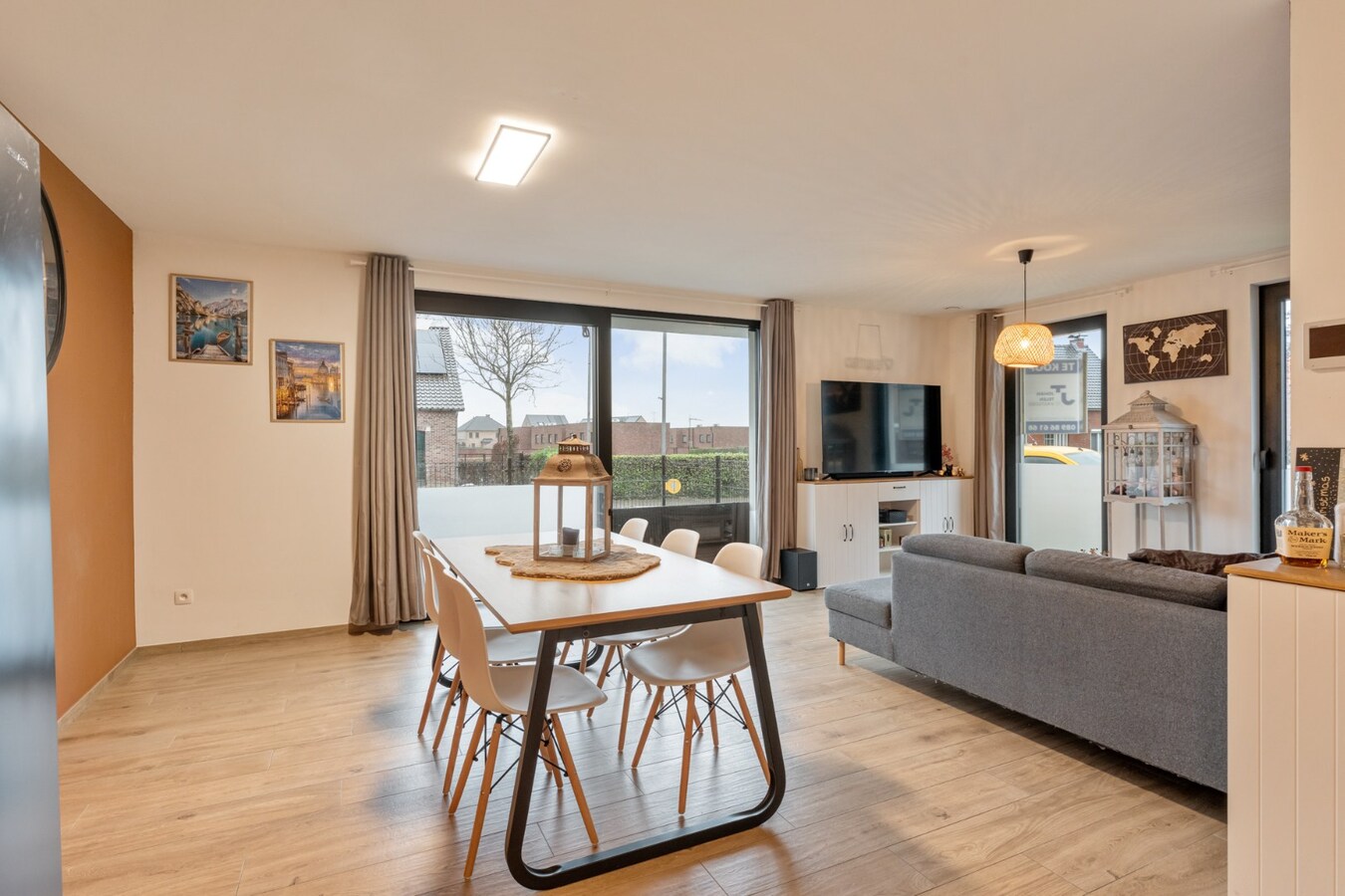 Recent, gelijkvloers appartement in een stijlvolle residentie mét ondergrondse parkeerplaats en kelderberging! 