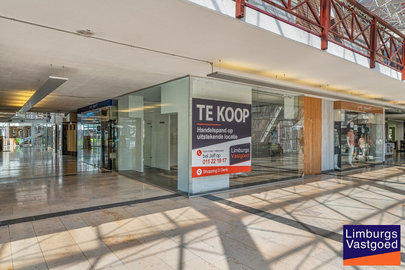 Commercieel uitstekend gelegen handelspand, 39m² 