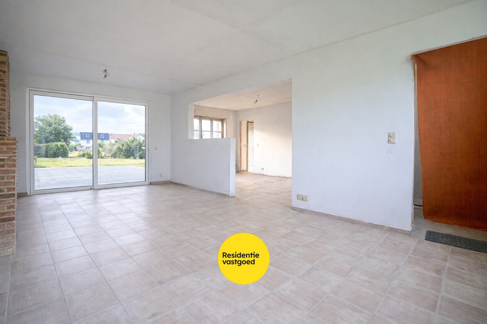 Verder af te werken woning op 844 m² te Houthulst! 