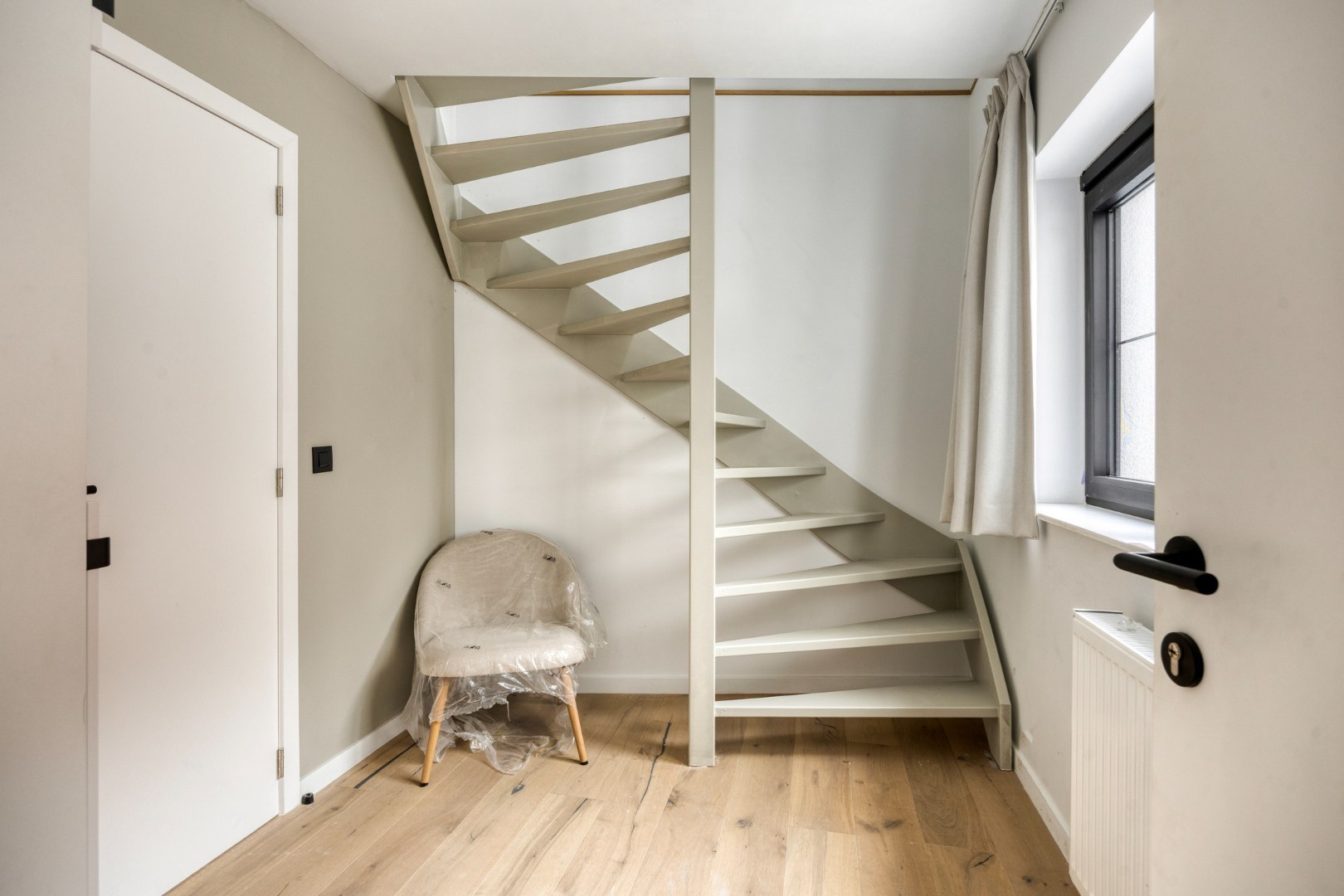 Volledig gerenoveerde en gemeubelde studentenkamers met privé-sanitair. 