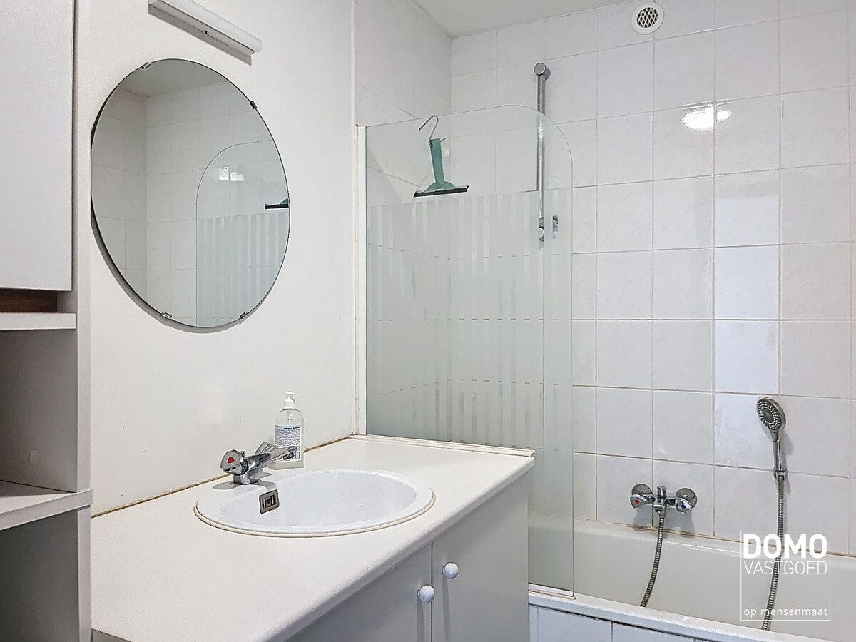 Ruim en lichtrijk duplex appartement met twee terrassen - inclusief 3 autostandplaatsen - EPC: B 
