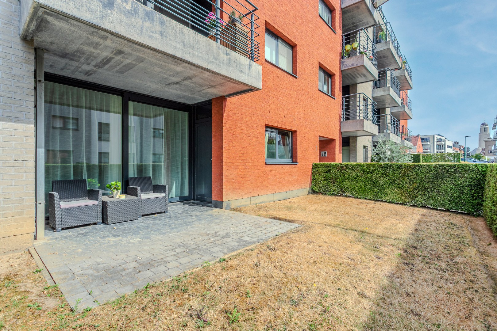 Energiezuinig glv-appartement (70m²) met tuin, berging en autostpl. te Halle 
