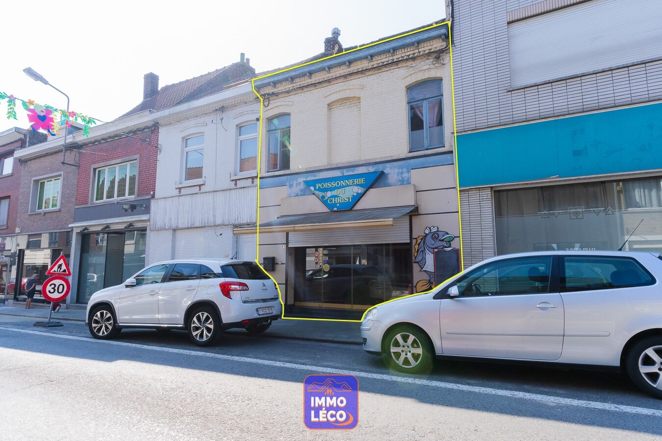 Maison de commerce avec habitation et jardin, EN PLEIN CENTRE-VILLE ! 