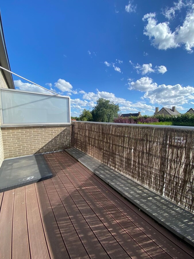 Duplexappartement met zonneterras en parking te Moorslede 