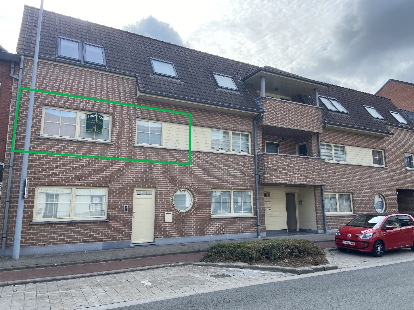 Instapklaar appartement met zonnig terras en 2 slaapkamers in hartje Vijve! 