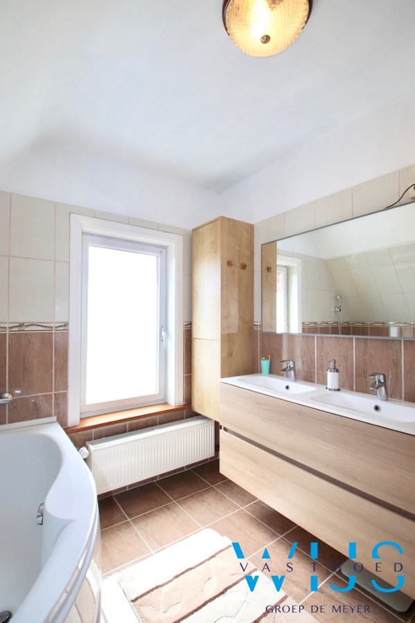 Gezellig &amp; instapklaar woonhuis op een ruim perceel van 786m² 