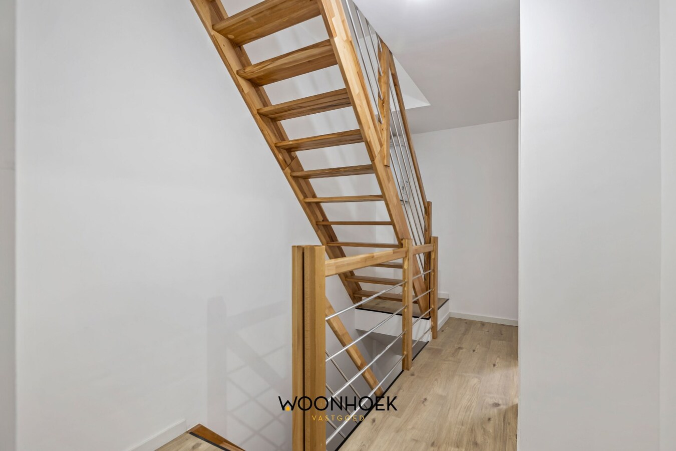 Gerenoveerde, 4-slpk woning met 2 badkamers en tuin! 