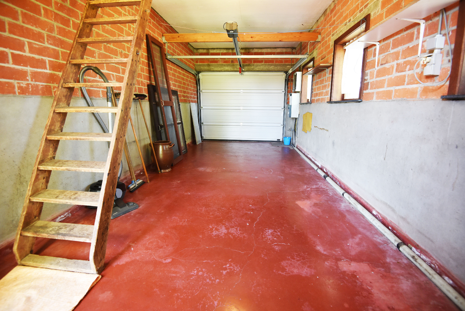 Op te frissen woning op 1.029m² met zicht op de velden te Kaprijke 