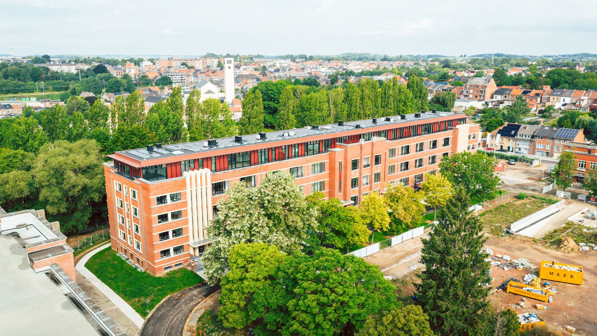 Instapklaar appartement in de stijlvolle Ambiorixkazerne 